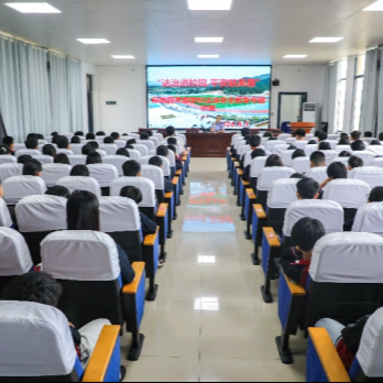 学中玩、玩中学，这场校园法治安全教育活动接地气
