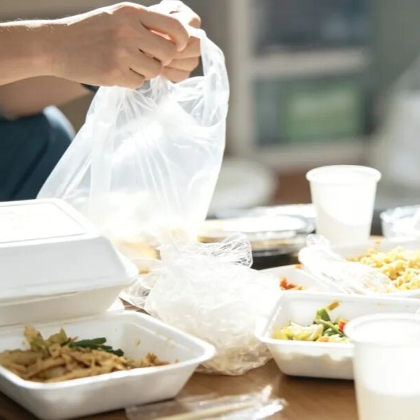 微塑料颗粒可进入大脑！这10大含微塑料的日用品，你要留意哦→