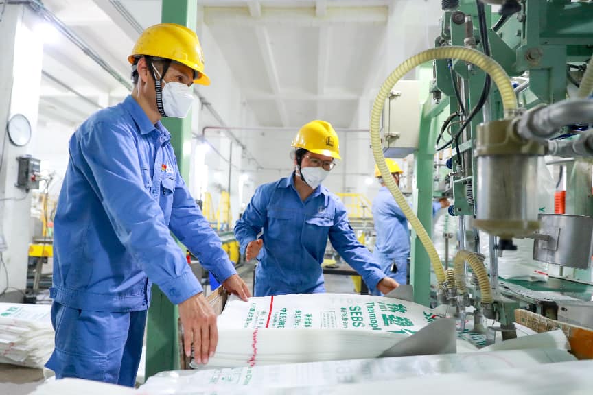 湖南石化：让每一双运动鞋更轻便舒适