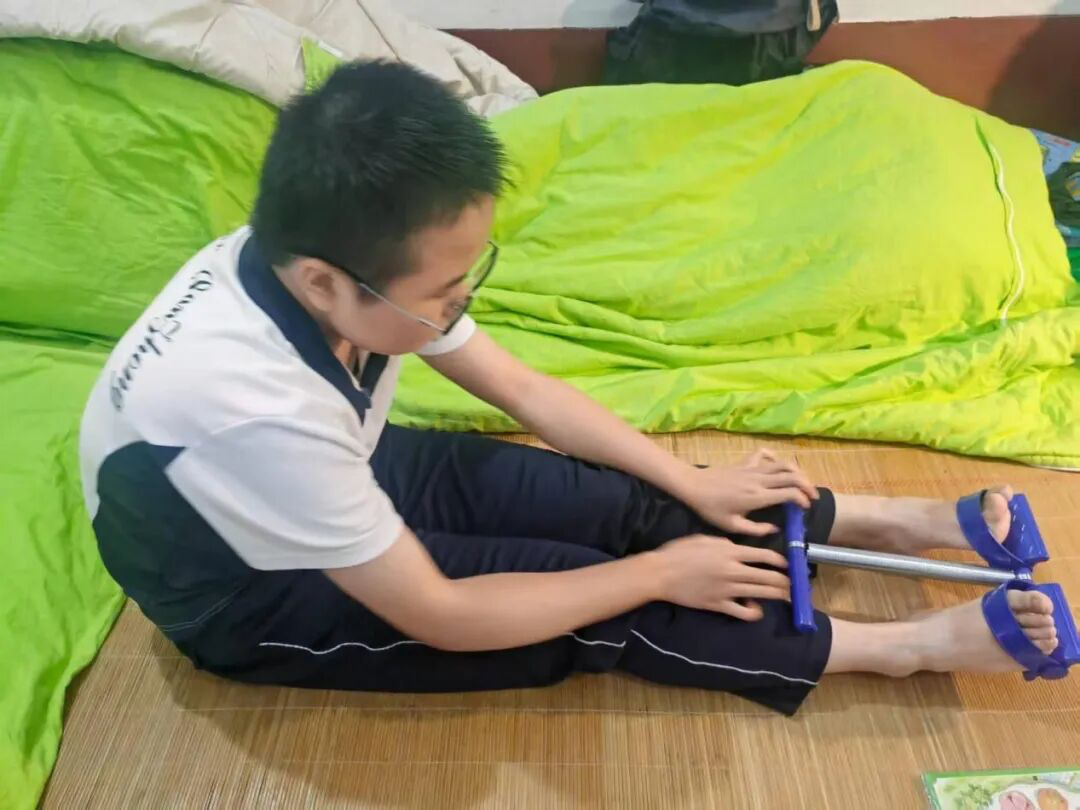 温暖全网!在邵东三中见证一场双向奔赴的青春守护
