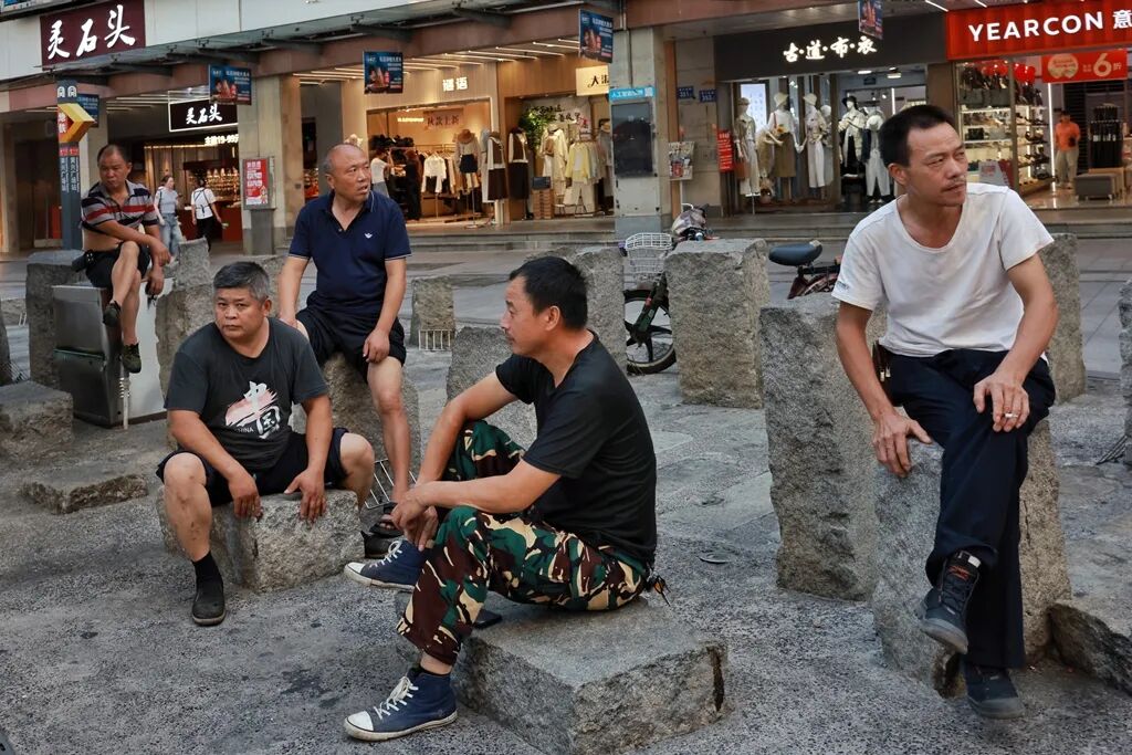 镜头里的人间烟火:彭定湘的长沙街巷慢记