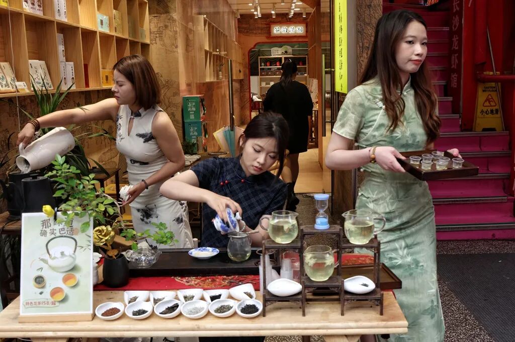 镜头里的人间烟火:彭定湘的长沙街巷慢记