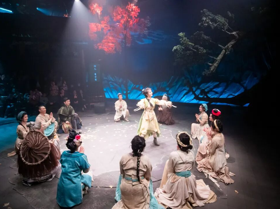 芙蓉区：演艺新空间“燃动”暑期