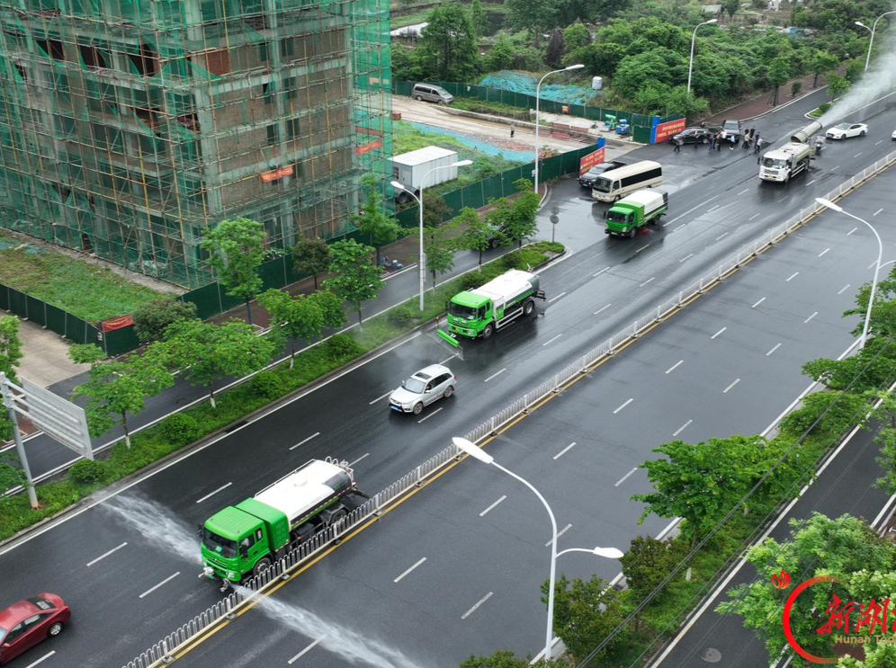 守护“益山益水”好空气 精准发力打好道路扬尘污染防治攻坚战