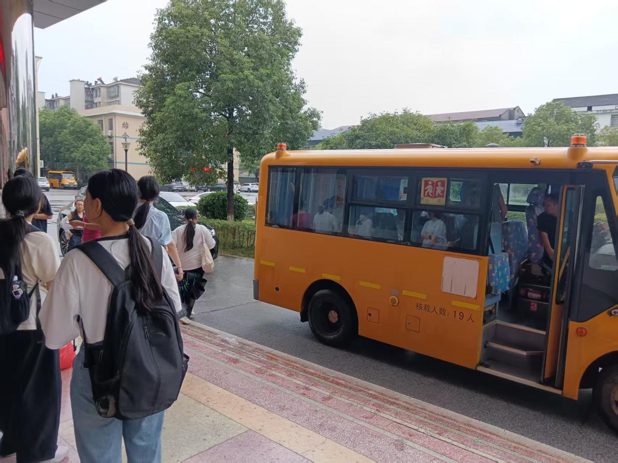 园车接力，十年成链：汨罗市成人教育中心“准幼师”培养链观察