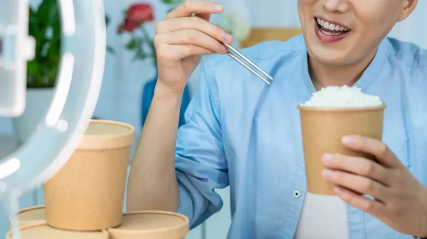“吃播”这碗饭应该装着什么