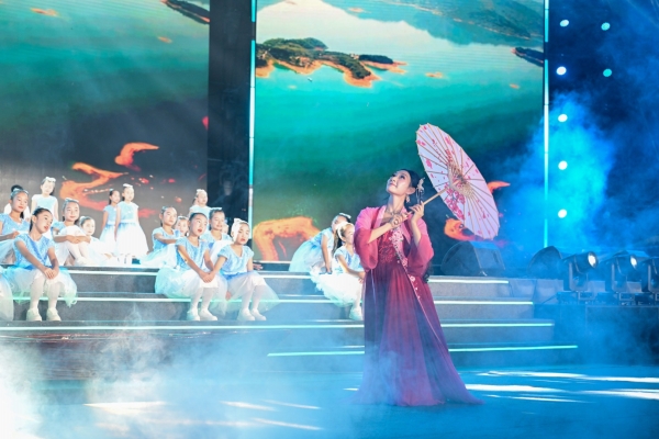 湖南日报·视觉丨资兴：优秀节目展演 为游客带来一场视听盛宴