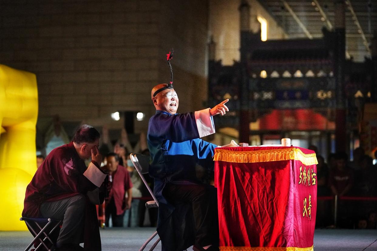 北京到底有谁在啊?看天桥绝活儿艺人给您“露一手”!