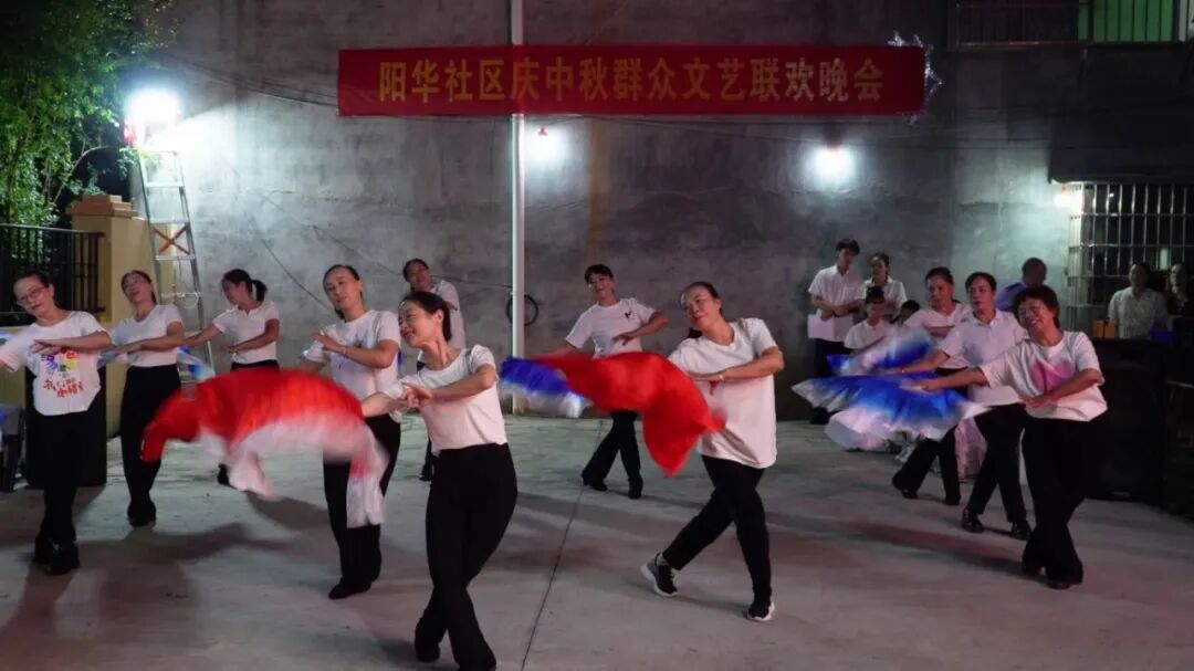 江华:温情守护“一老一小” 打造家门口的幸福阵地