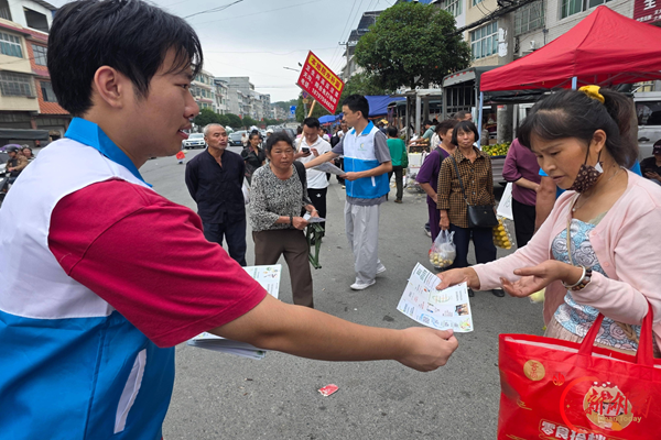 赶集送知识！溆浦县黄茅园镇把第四次全国农业普查宣传搬到集市上