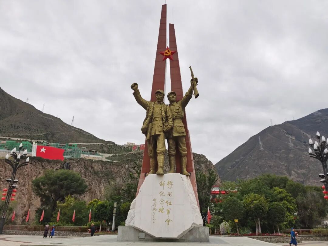 纪念红军长征胜利90周年:山河焕新颜,初心未曾改