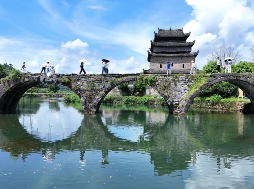 超全！国庆湖南游玩攻略→