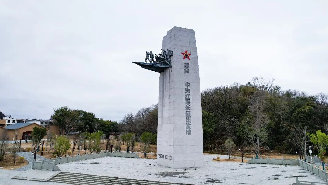纪念红军长征胜利90周年:山河焕新颜,初心未曾改