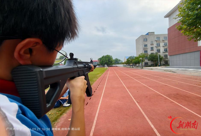 岳阳市君山区广兴洲中学:砺剑少年志 厚植国防情