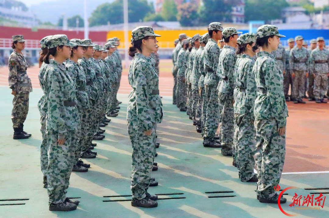 青春正步走丨迷彩余温犹在,青春正步向前