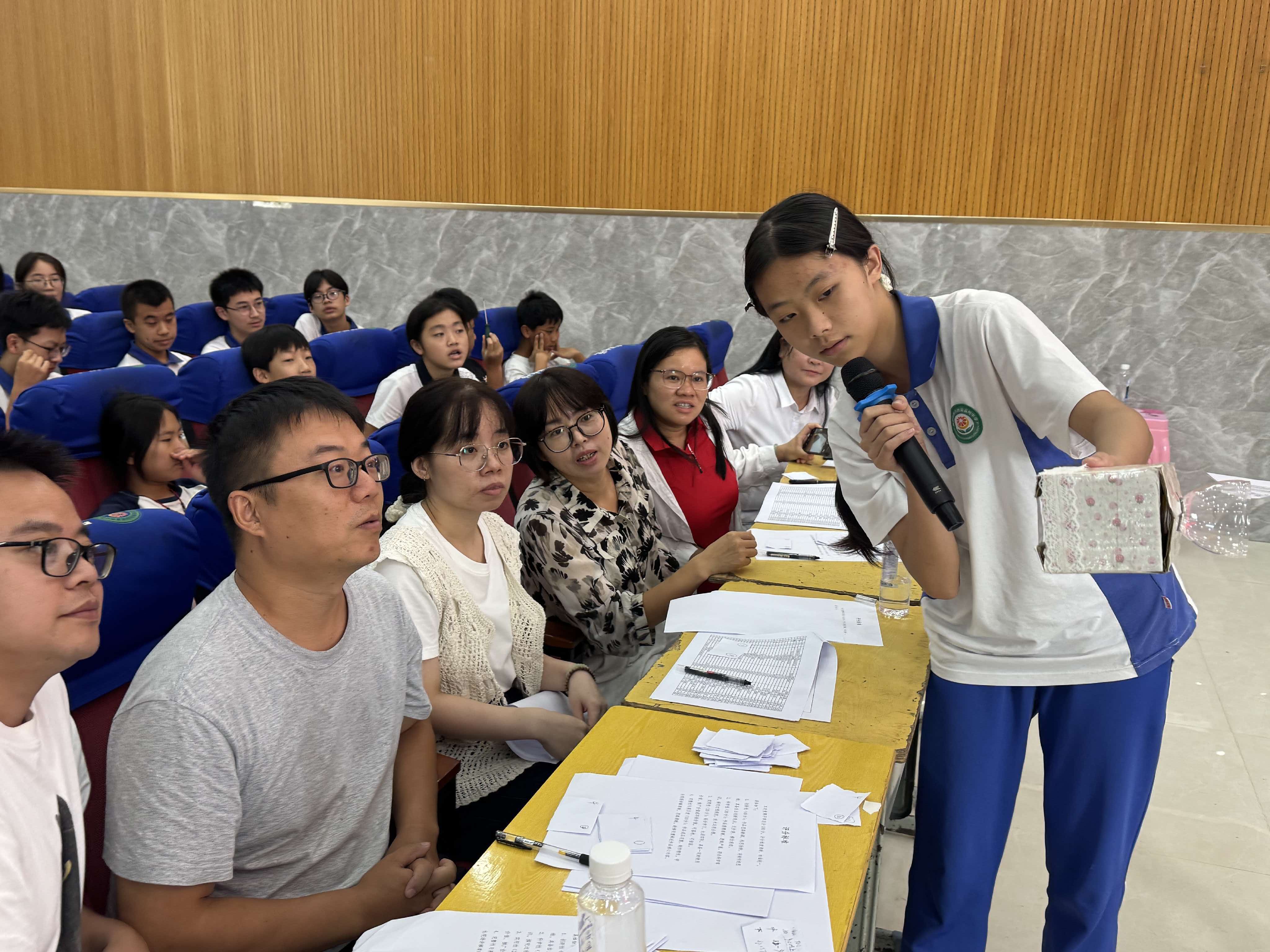 礼赞盛世华诞,以科创赋能青春——麻阳苗族自治县富州中学开展第一届科技创新作品竞赛