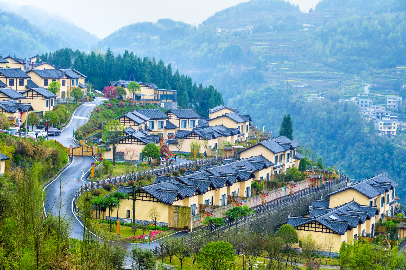 国庆游凤凰丨逛古城烟火 寻苗乡山野 这份游玩指南请收好