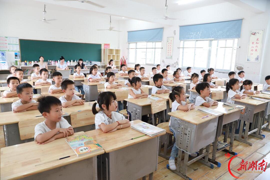 邵东市城区二小开展一年级常规习惯比赛