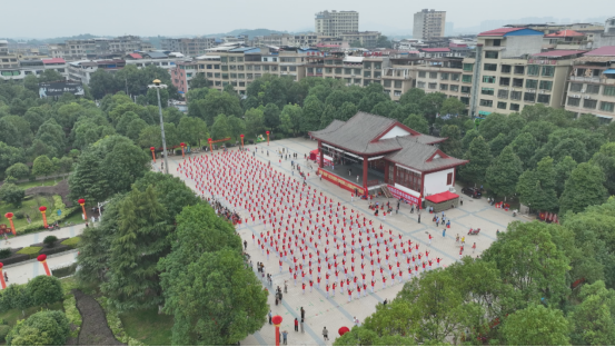 祁阳:多彩活动迎国庆 浓浓深情颂祖国