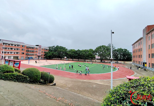 双牌：下沉一线实督导 规范办学促提质