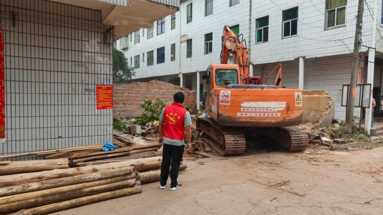 祁东县金桥镇：代表履职显担当 清障除患保民安