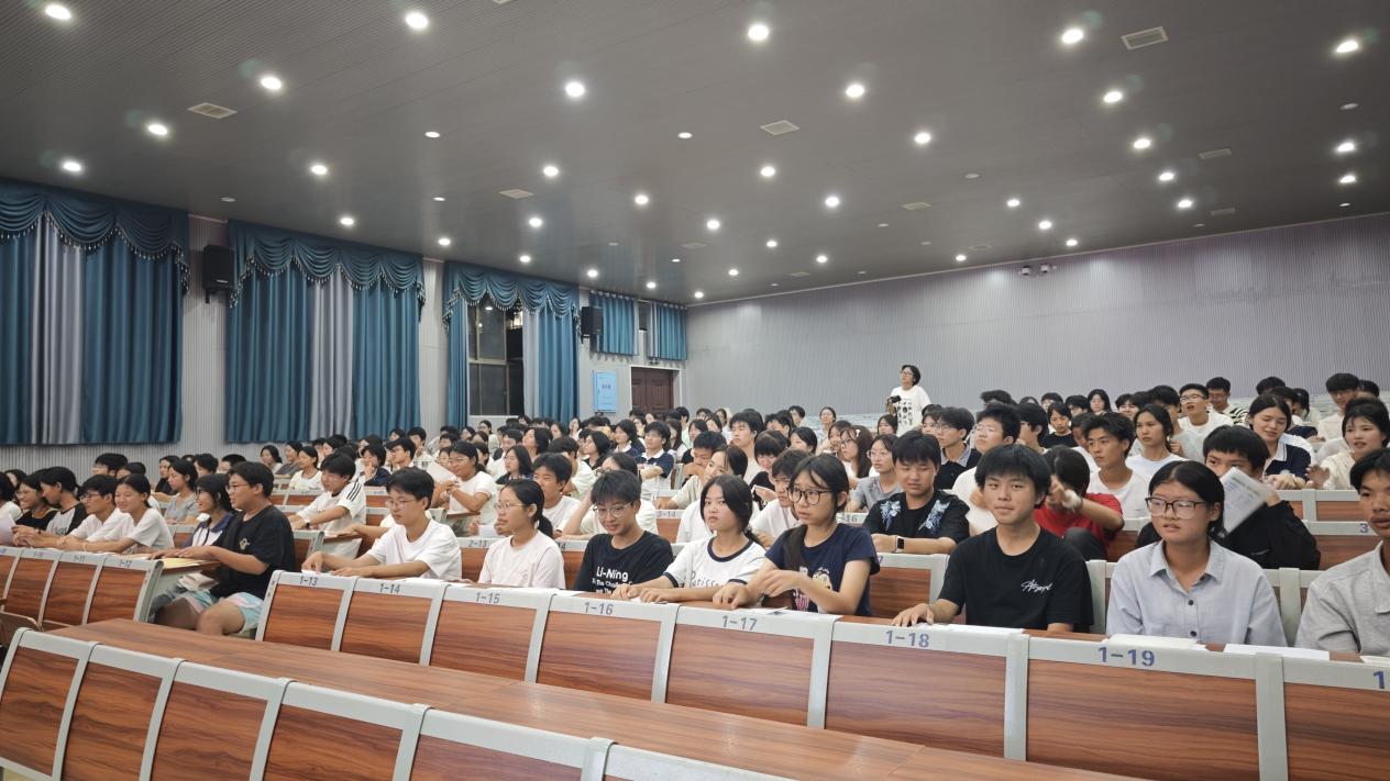 隆回九中开展心理委员专题培训