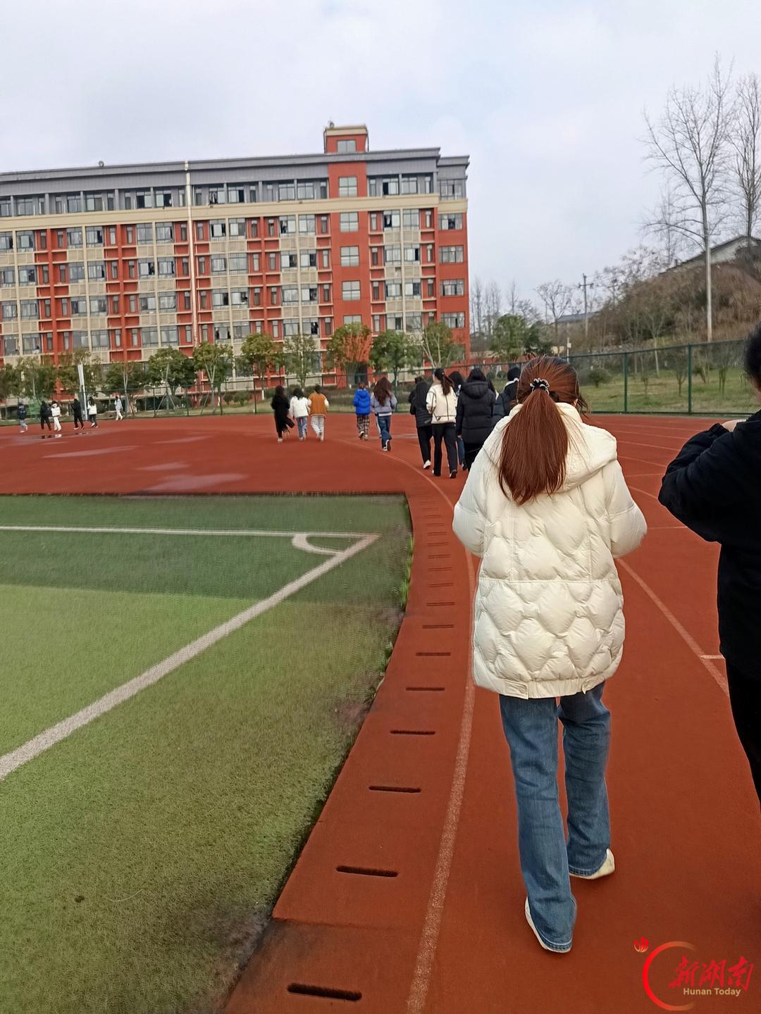 医学生·开学季|校园暖心日常(28)藏在医学校园里的温柔星光