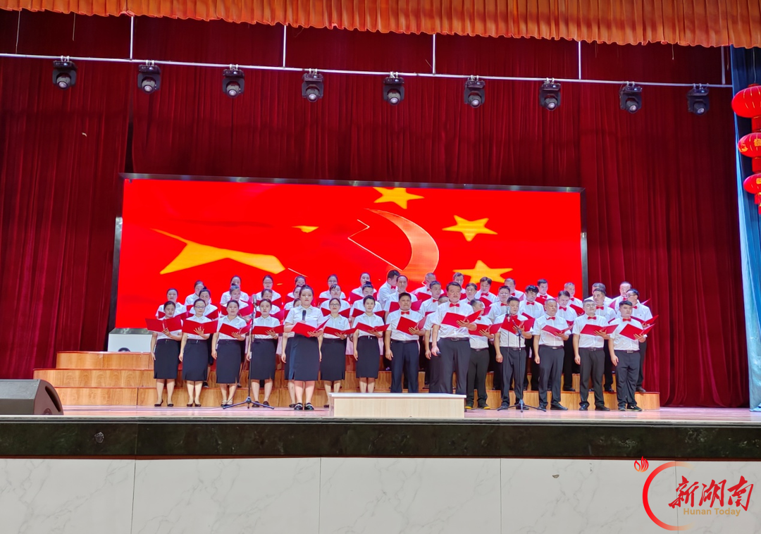 双牌教育：歌舞诵华章 师生贺华诞