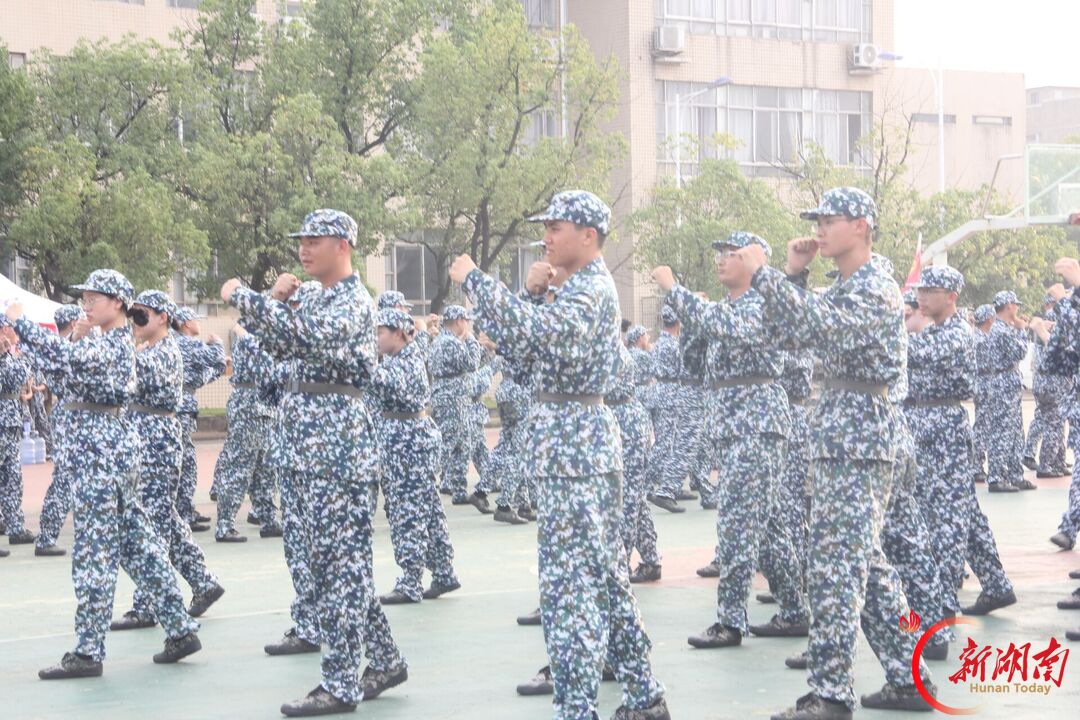 青春正步走|身未入列心已从军,镜头里的军训荣光