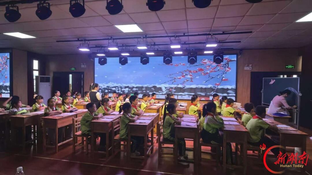 2026年岳阳市“金鹗奖”教师教学竞赛君山区复赛顺利举办