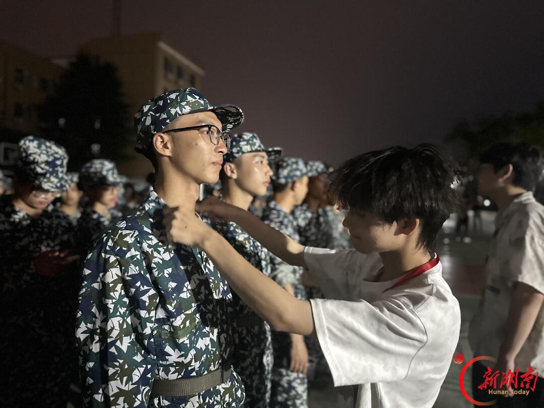青春正步走|以微光伴新生,以初心赴新程