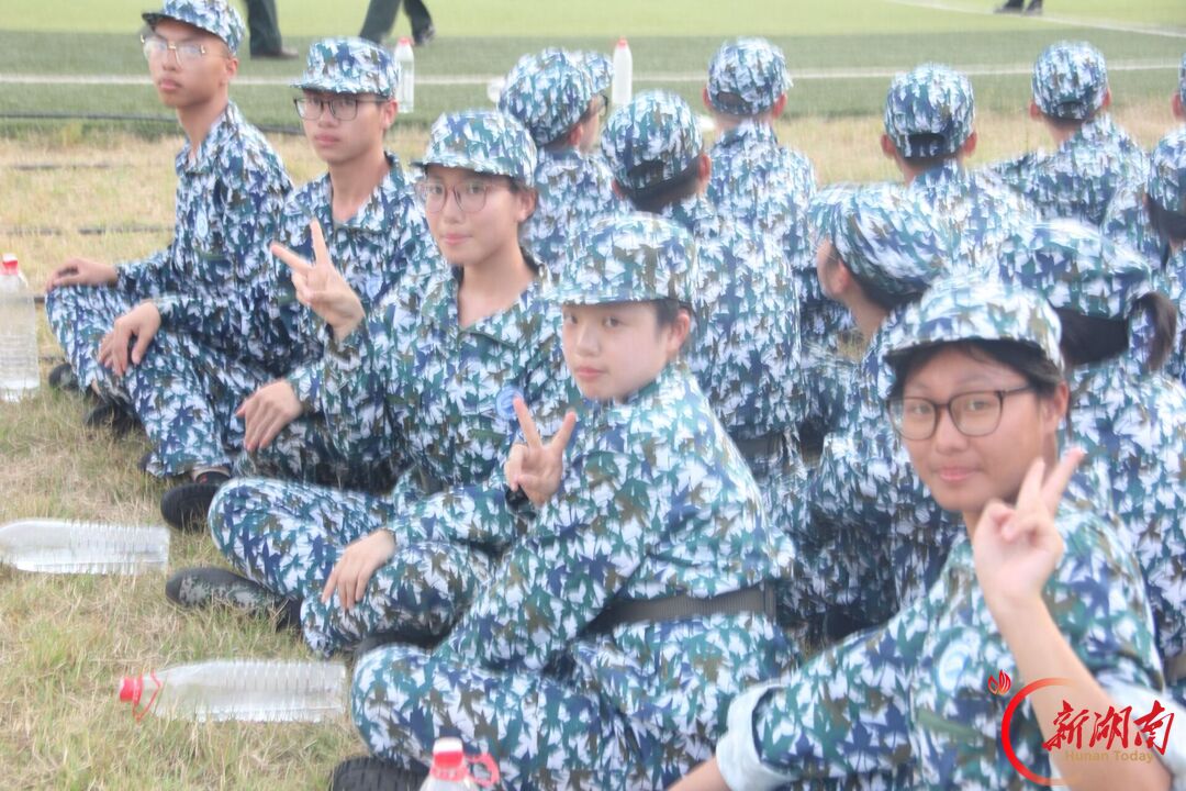 青春正步走|迷彩绘青春,军训淬初心