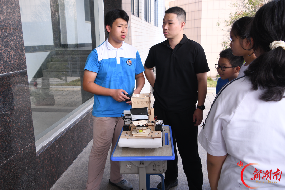 湘钢一中教育集团市十二中开展第三届校园科技节