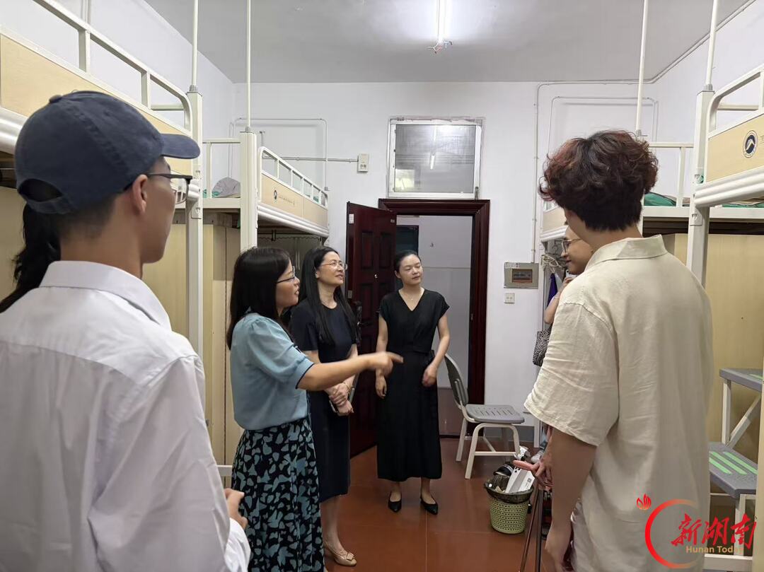 青春正步走丨筑牢安全防线 涵养艺者新风