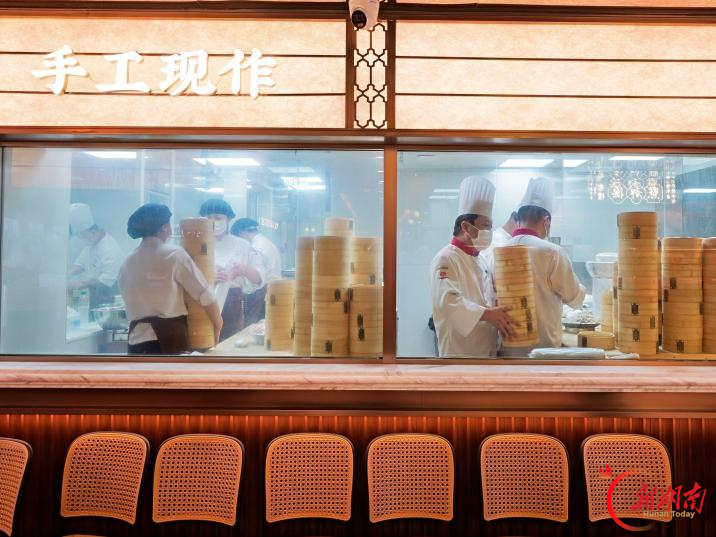 岭南烟火傍湘江 点都德长沙首店落地碧湘楚巷