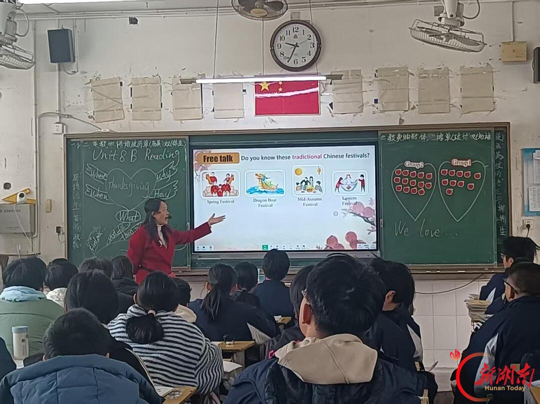 深耕杏坛二十九载 初心如磐育桃李—— 记邵东市优秀英语教师龙立萍