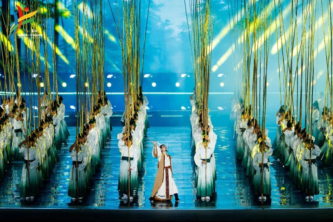 陈征宇：一片羽毛讲好湖湘故事 ——评湖南省第十五届运动会开幕式文体展演