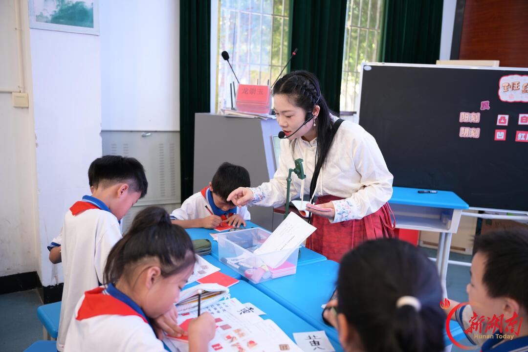 临武:师资提升小切口 撬动体艺大变革