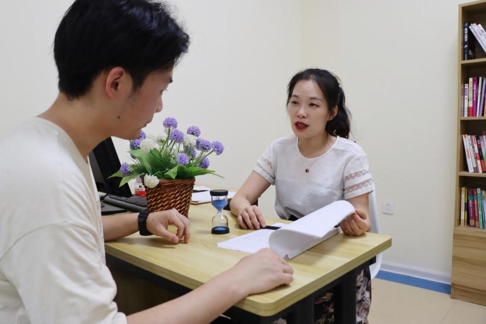 十五载深耕高职讲台,她让思政课直抵青年心底