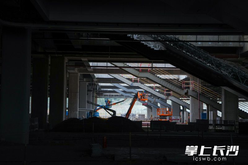 长沙高铁西站整体工程量过半