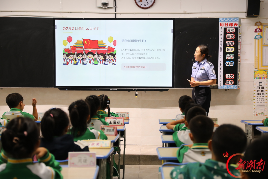 护航少年行,吉首公安进校园开讲安全“必修课”
