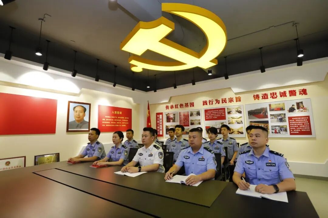 韶山冲派出所:红土地上的“平安答卷”