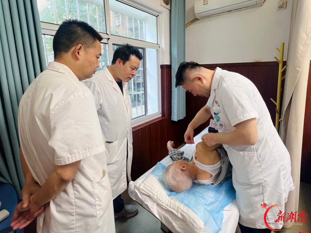 健康荷塘:专家下沉强基层 中医赋能提质效