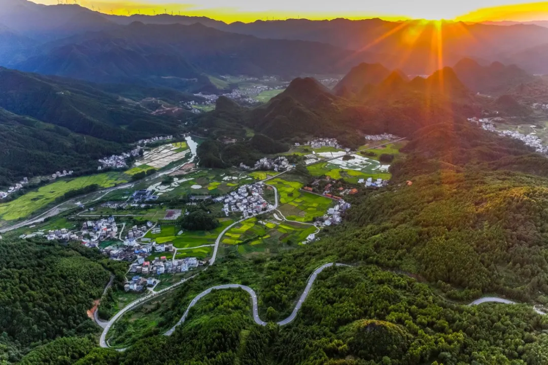 九嶷圣地 争创5A(260)丨宁远奶崽,你在外面看世界,九嶷山在等你回家看它