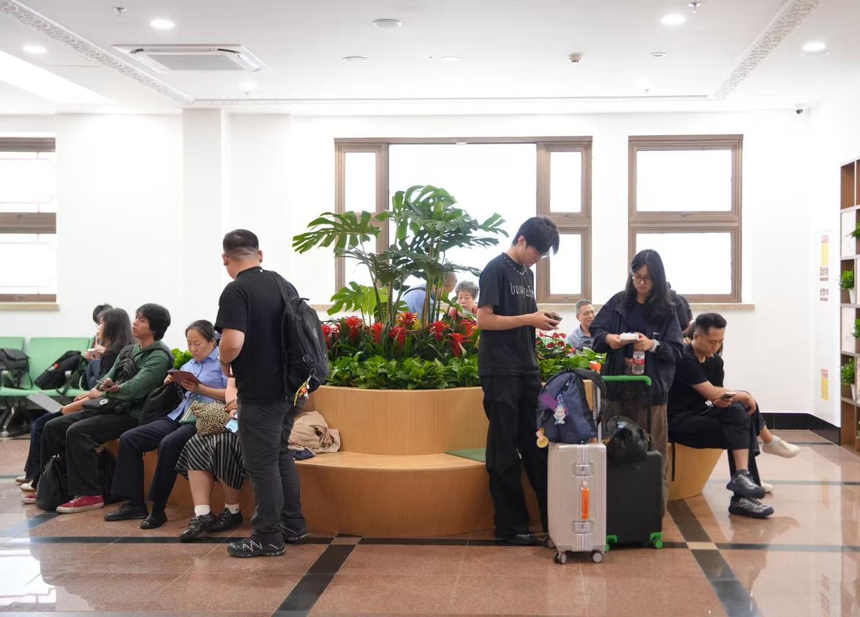 北京各大火车站提供“快速进站”服务,方便“卡点”旅客赶车