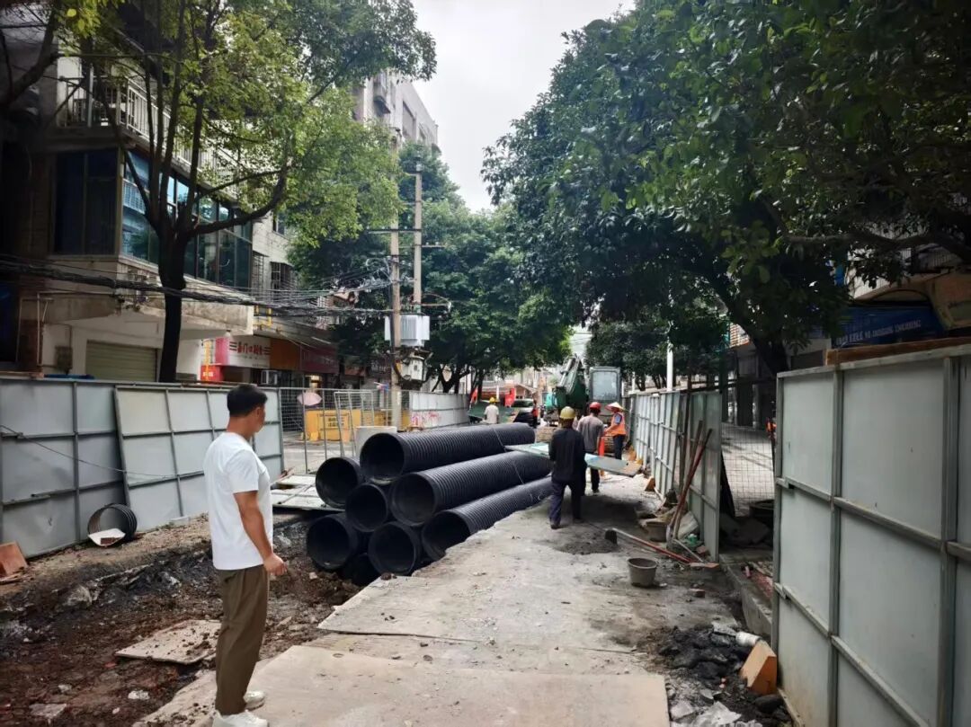 郴州环卫坚守一线 全力守护城市洁净