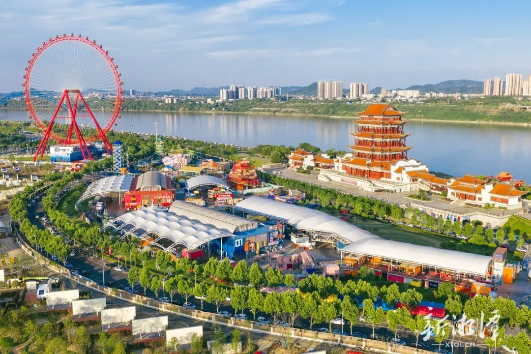 雨湖区委书记陈澄:锚定新蓝图 奋进新征程 奋力谱写现代化新雨湖建设新篇章