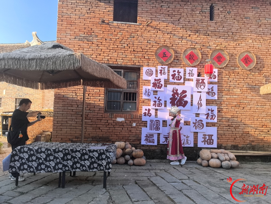 祖国母亲,我想对您说丨江永:晒秋庆丰收,篝火迎国庆