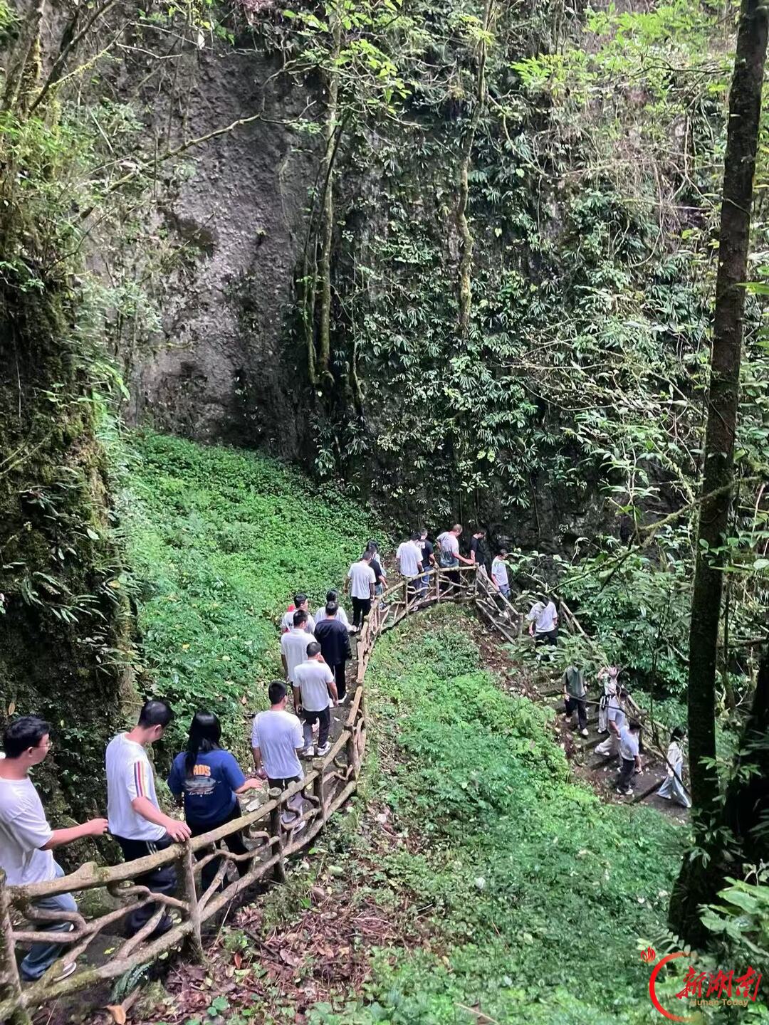 传承洛塔精神 锤炼党性修养