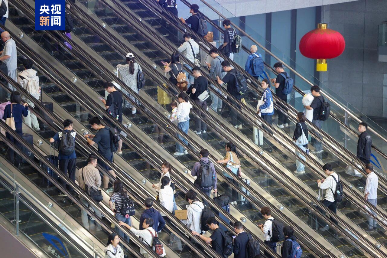 长三角铁路国庆节计划开行旅客列车3161列 预计发送旅客440万人次